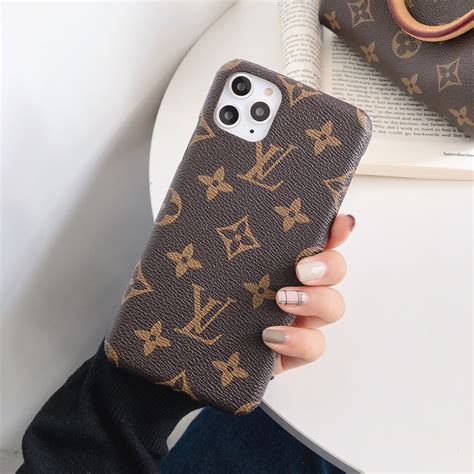 cover di louis vuitton prezzo|Louis Vuitton samsung phone case.